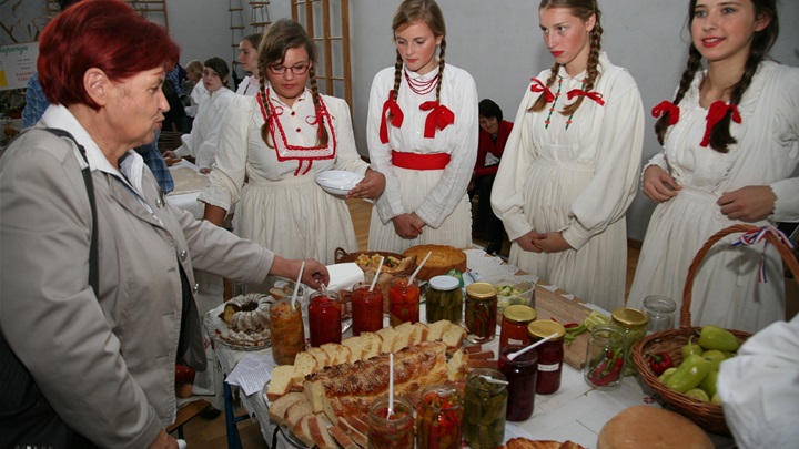 Županica-Dani kruha 2012.jpg