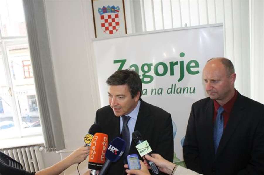 ministar molnar i župan kolar 22.9.2014. 13-24-19.jpg