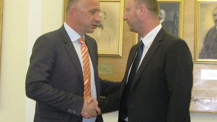 31.7. Ministar Vrdoljak i župan Kolar.JPG