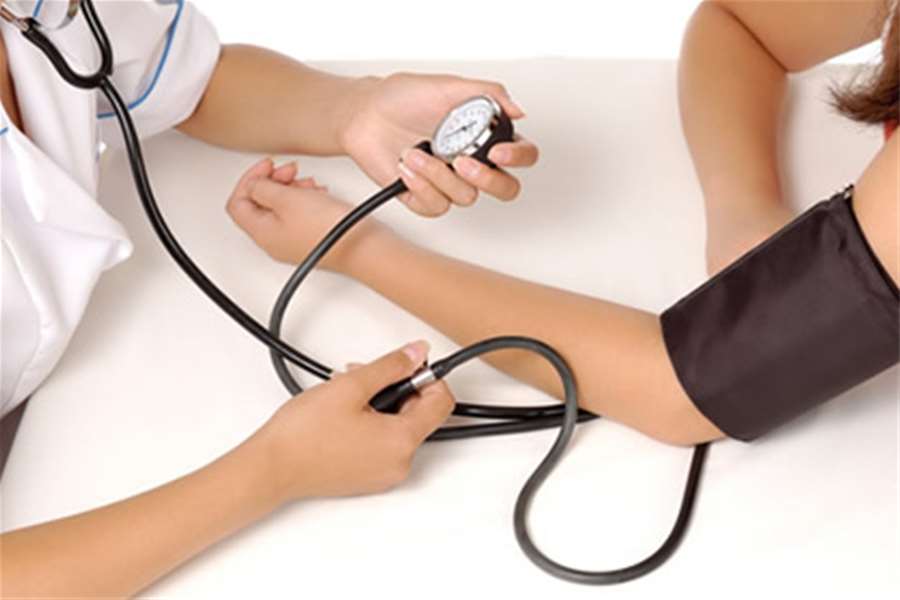 mjerenje-tlaka-kod-doktora.jpg