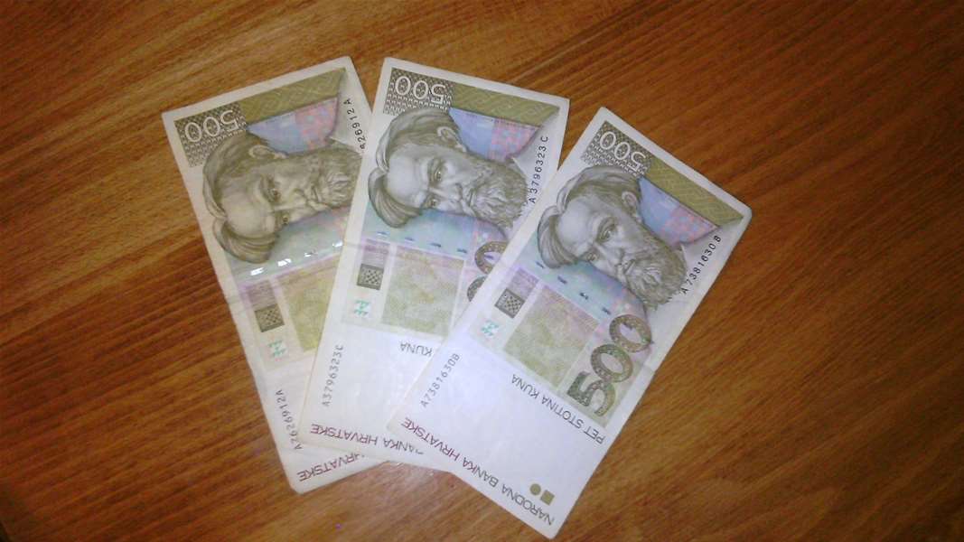 novac 1500 kuna.jpg