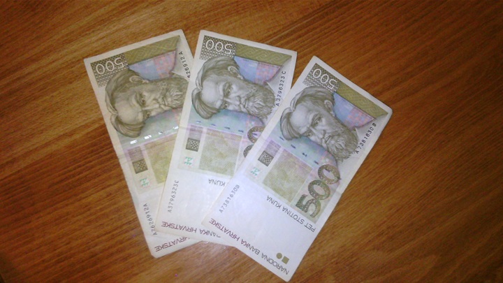 novac 1500 kuna.jpg