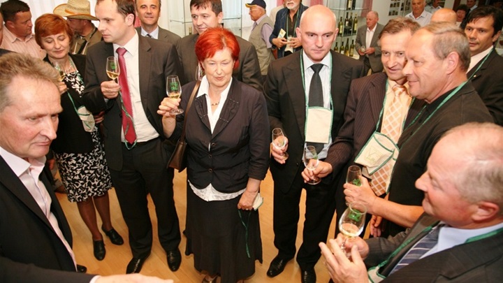 IMG_3012 (2) (1092 x 728).jpg