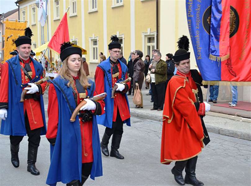 kostelska pistolja.jpg