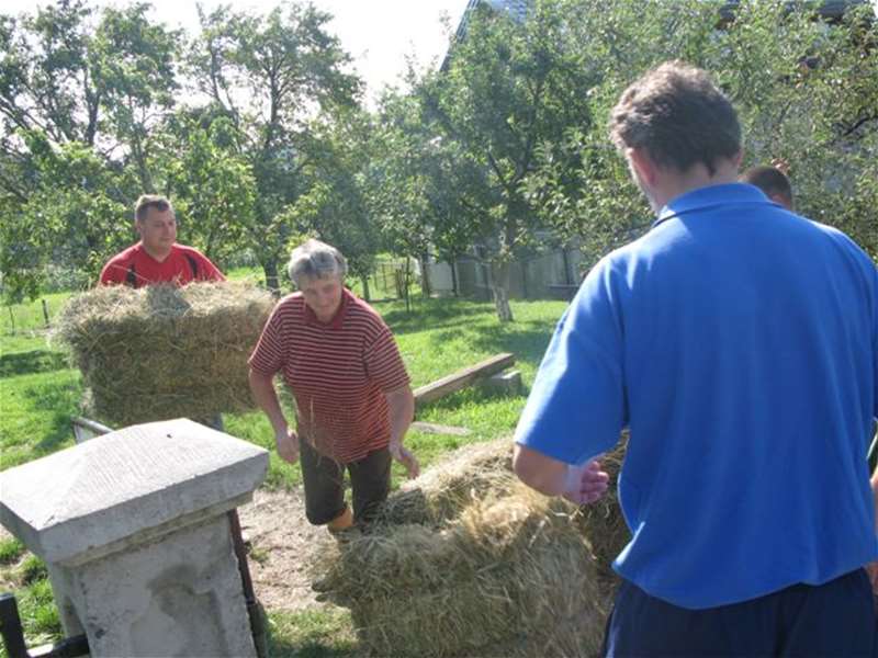 utovar sijena 015.jpg