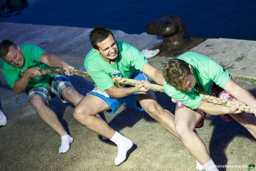 Zagorci na Jadranskim igrama u Viru.JPG