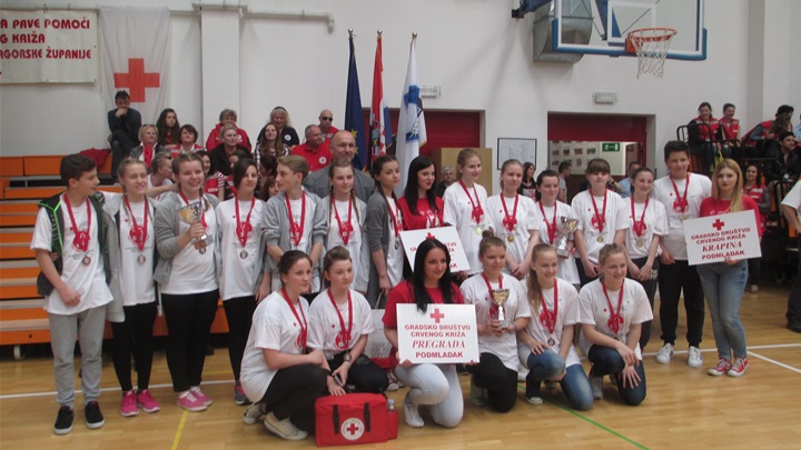 crveni križ natjecanjwe.JPG