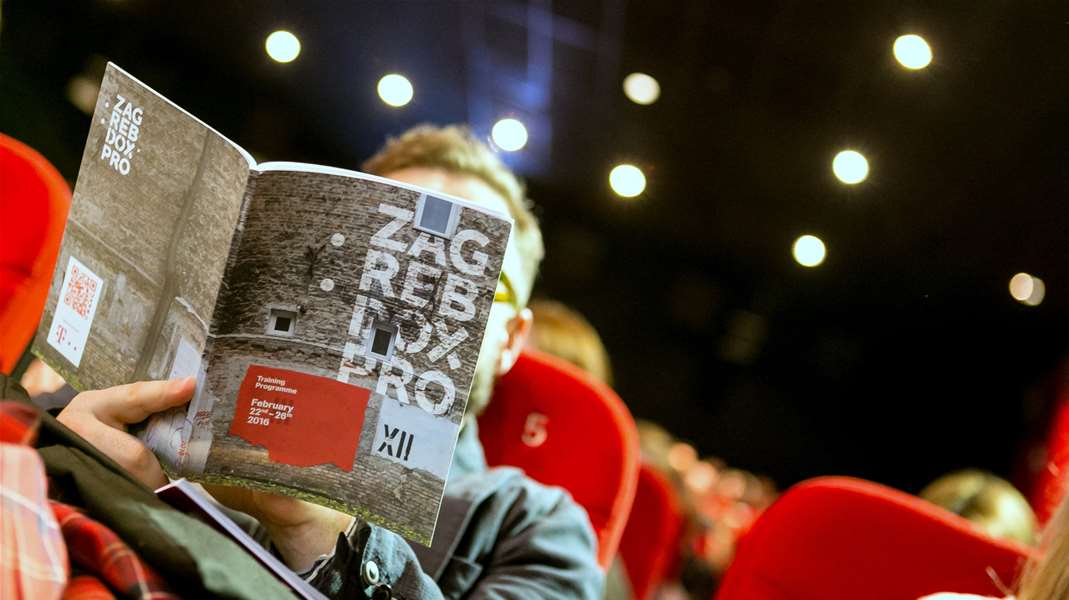 Programska knjizica Foto Julien Duval.jpg