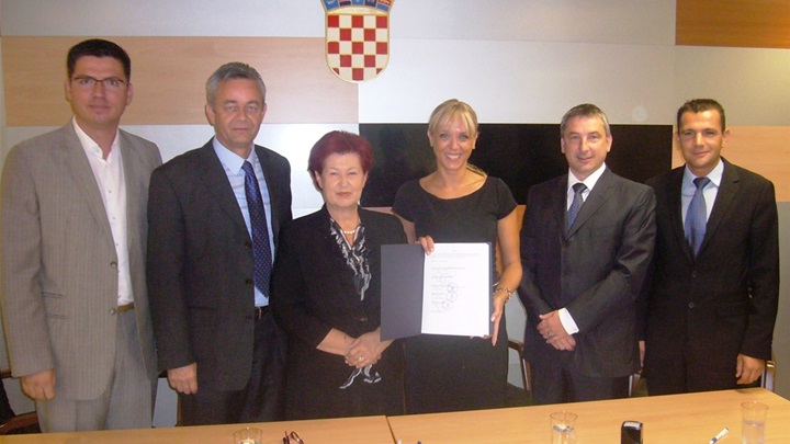 piškornica ugovor.JPG