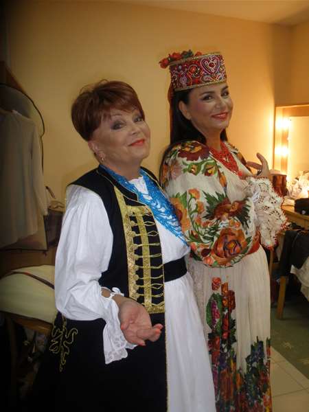 Zdenka Kovačićek i Alka Vuica.JPG
