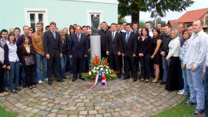 mladez zagorskih HDZ2.jpg