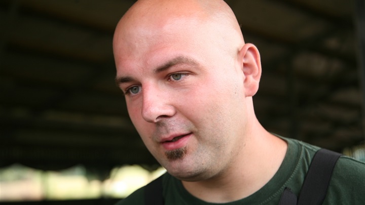 Mladi poljoprivrednik kaže kako se krave uzgajaju isključivo za proizvodnju mlijeka, a mlijeko prodaju u Mini mljekaru Veronika i na četiri mljekomata na području Hrvatskog zagorja