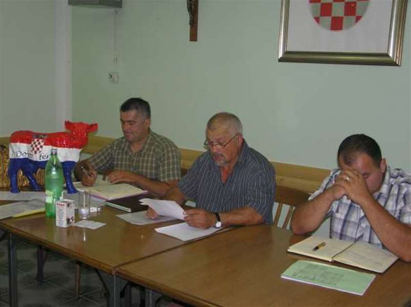 Skupština poizvođača mlijeka.jpg