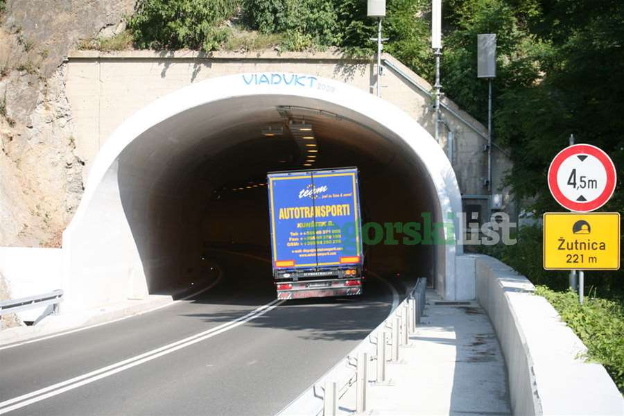 zagorje_tunel_autocesta_zagreb_macelj_23072010_01.jpg