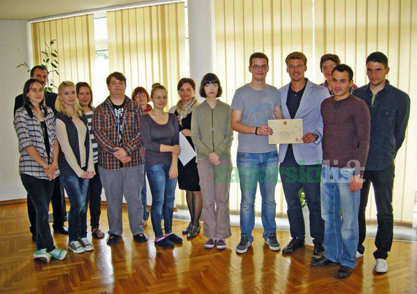 zagorje_zagorje_leo klub_strani jezik_26092012_01.jpg