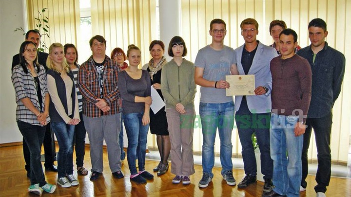 zagorje_zagorje_leo klub_strani jezik_26092012_01.jpg