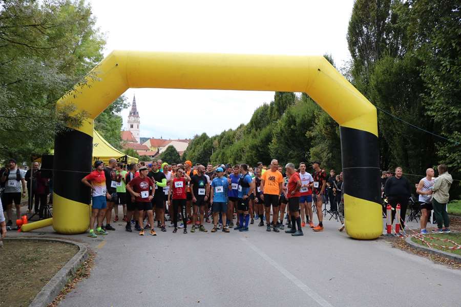 SPORT 27.9 TRAIL TRAIL ''ZA DUŠU I TIJELE MIRKO FULIR'' POBJEDE ZA ŠPOLJARA, HORVAT, PAPEŠA I BULIĆ 5.JPG