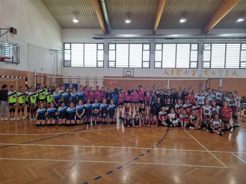 SPORT 29.11_ODBOJKA 2. HOL MALA ODBOJKA MALI ZAGORSKI DERBI PRIPAO BEDEXU .jpg