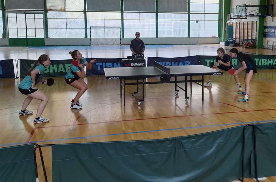 STOLNI TENIS ŽENE.jpg