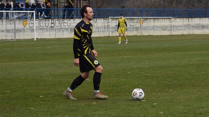 SPORT 4.4_NOGOMET 4. NL SREDIŠTE SKUPINA A GOLUBOVEC POBJEGAO NA PLUS DEVET  Marko POslon .JPG