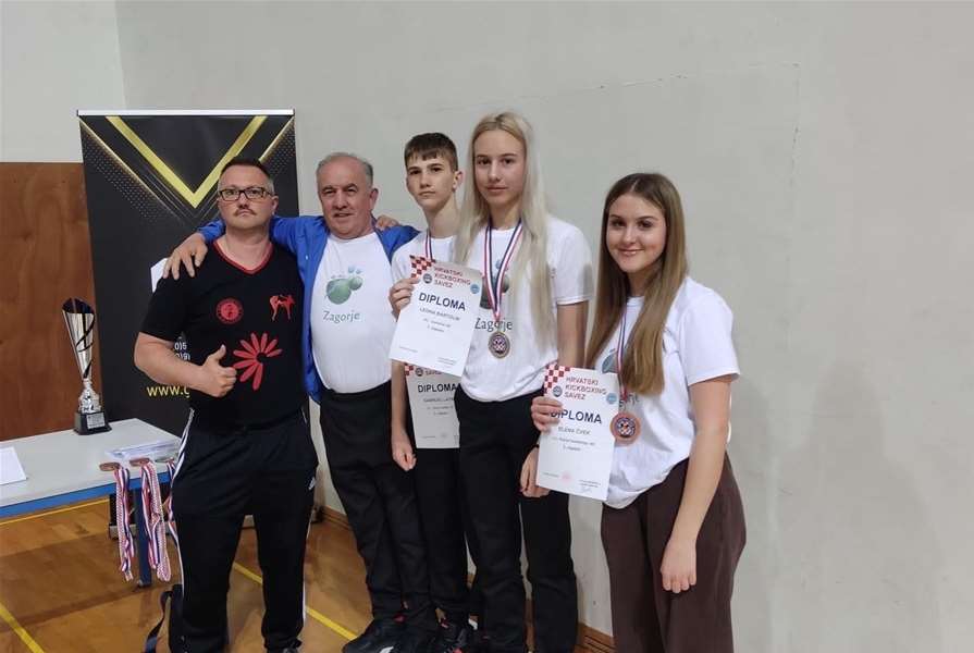 po tri odličja za Zmaj i Ninju