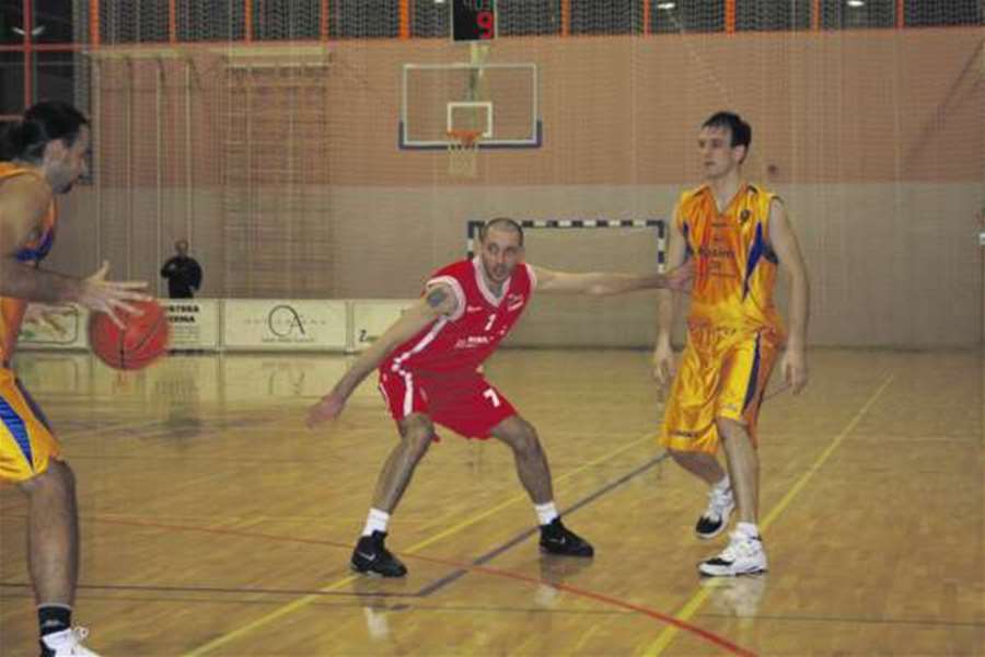 KOSARKA - DETALJ S UTAKMICE.jpg