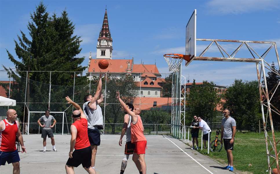 Mbasket 24 02.JPG