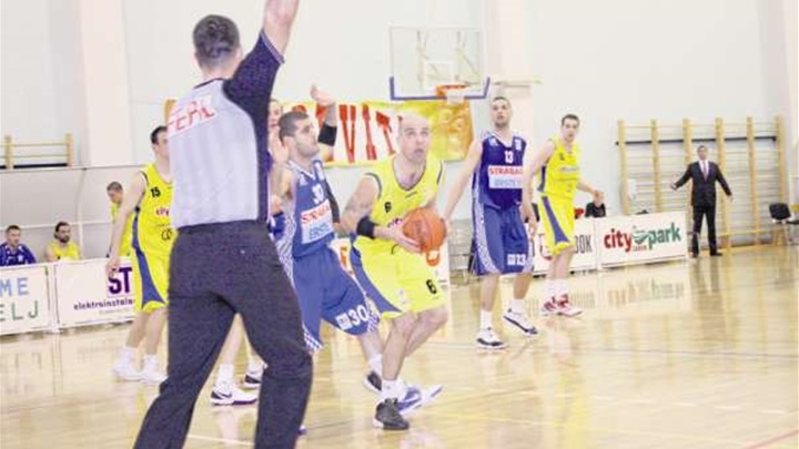 tomeljak u prodoru.jpg