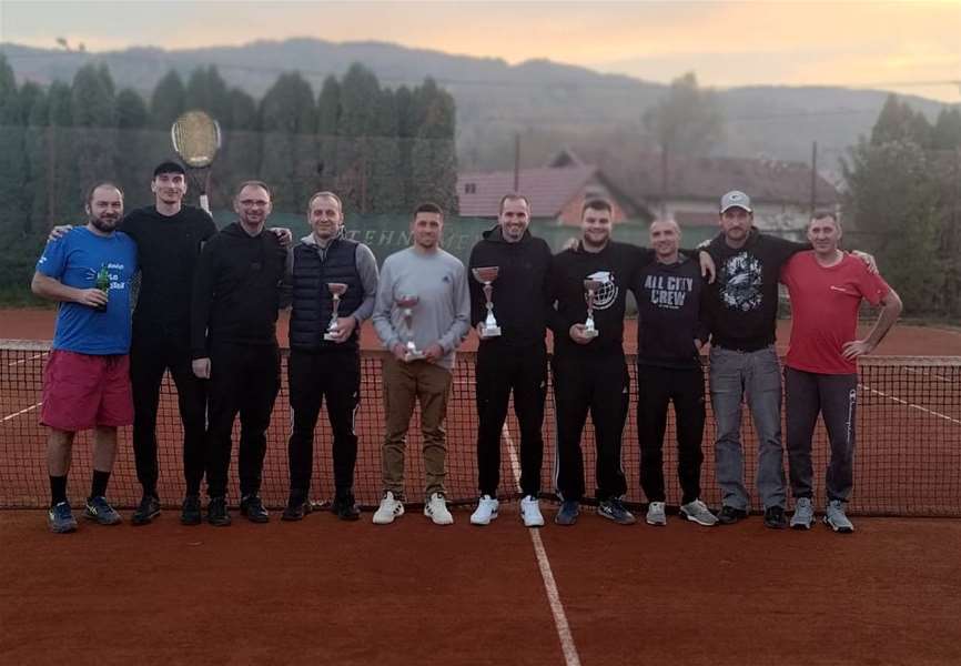SPORT 29.10_TENIS DADO DLESK OSVOJIO POJEDINAČNU TENISKU LIGU KZŽ 1.jpg