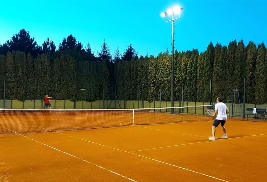 SPORT 16.8._TENIS U SUBOTU TURNIR PAROVA2.jpg