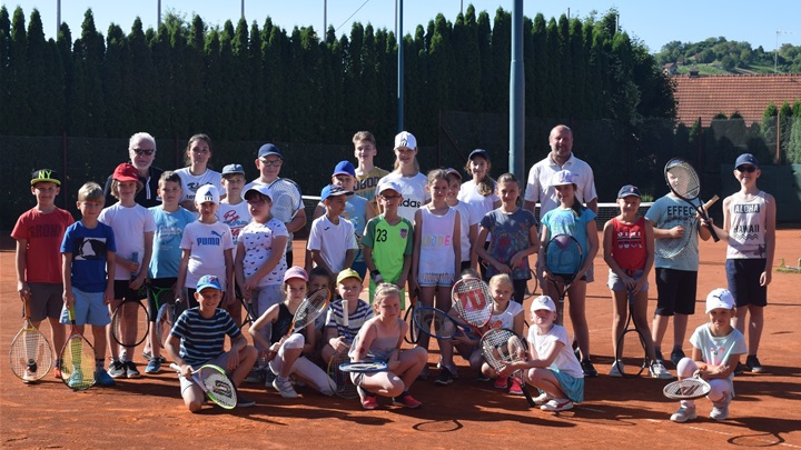 ŠKOLA TENISA U MARIJI BISTRICI .JPG