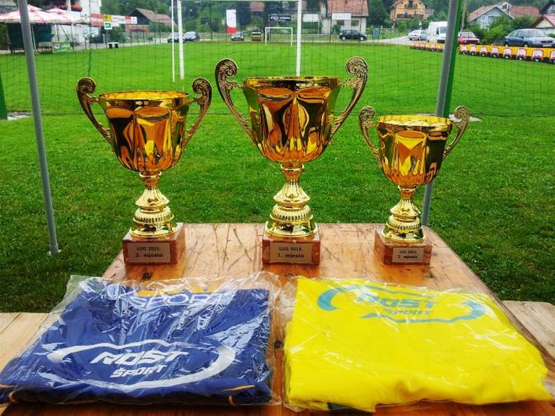 pehari mali nogomet.jpg