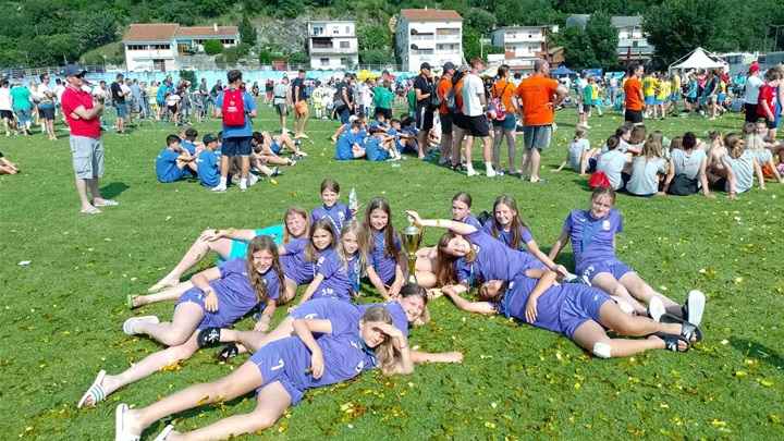 SPORT 20.6_NOGOMET Limačice Mladosti Marija Bistrica druge na turniru u Crikvenici  2.jpg