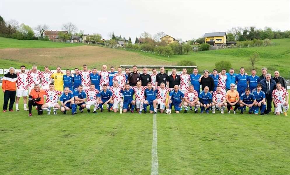 Straža ugostila reprezentaciju HNS-a1.jpg