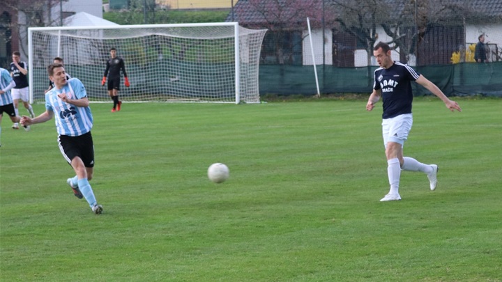 SPORT 24.5._3. LIGA VRBOVEC - GAJ.jpg