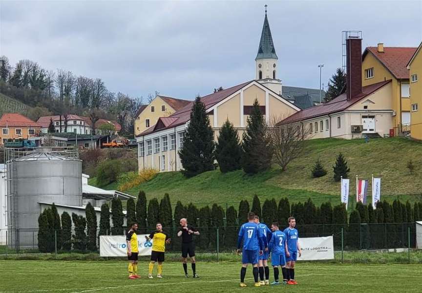 RADOBOJ SE POBJEDOM VRATIO NA PRVO MJESTO 1.jpg