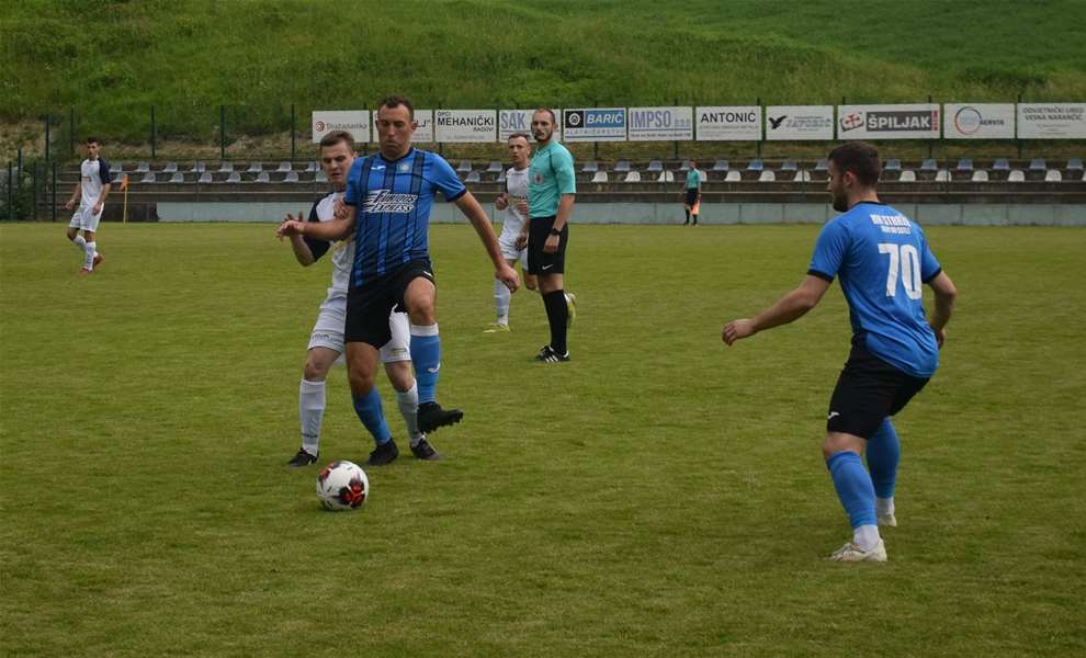 SPORT 23.8._NOGOMET STRAŽA ŽELI BORBU ZA PRVIH ŠEST MJESTA .JPG