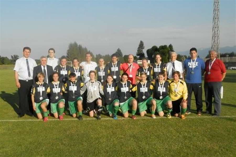 nogometašice pregrade.jpg