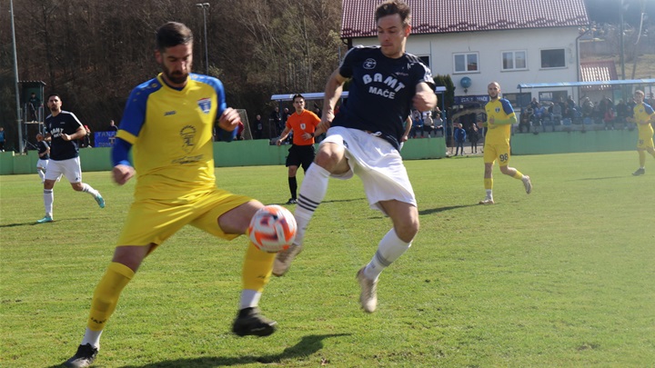 MLADOST P - GAJ MAČE.JPG