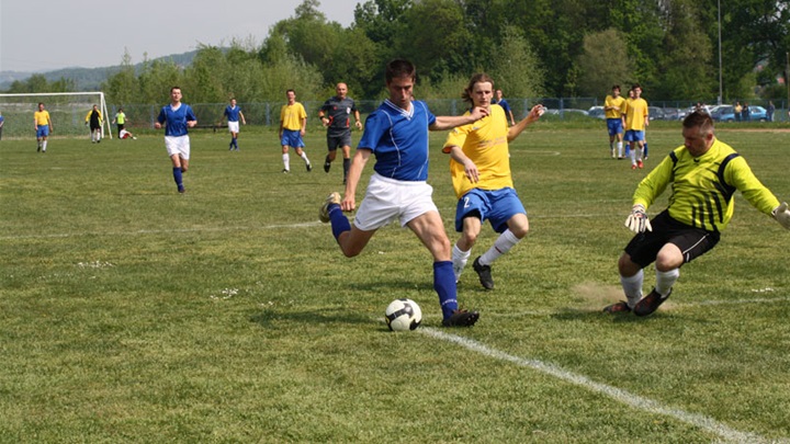 mladost rudar d 25 04 2011.jpg