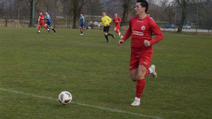 SPORT 13.9_NOGOMET 4. NL SREDIŠTE SKUPINA A PETICA TONDACHA U VOJNIĆU  Karlo Bobinec .JPG