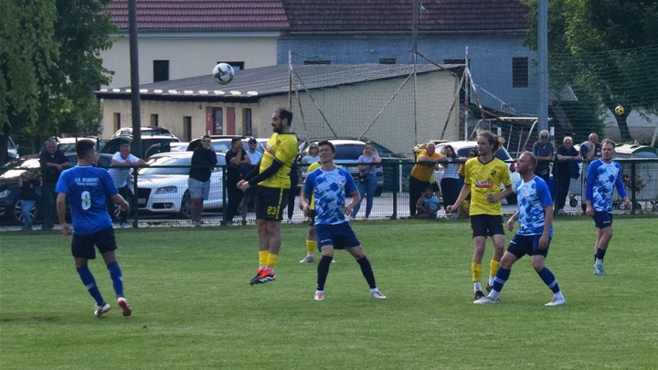 Mladost MB Radoboj 07.JPG