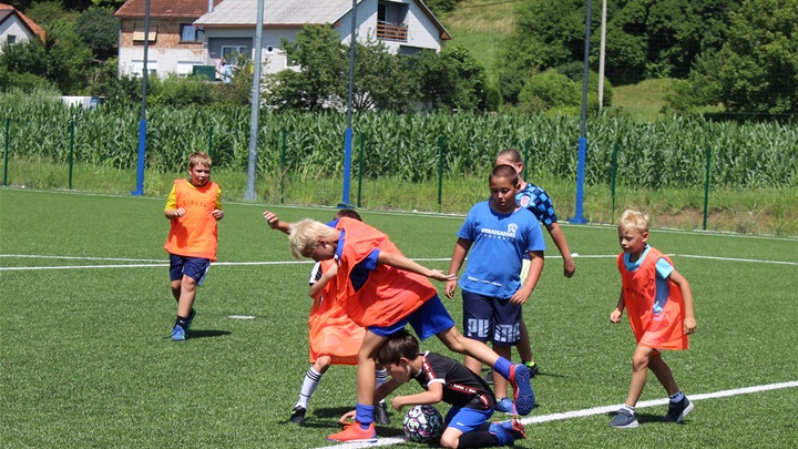 DETAKLJI SA IGRE (3).JPG