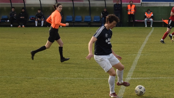 SPORT 25.4_NOGOMET 3. NL CENTAR DINAMO ODNIO SVA TRI BODA IZ MAČA Mario Brlečić .JPG