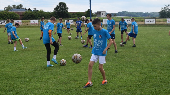 SPORT 20.6_NOGOMET Turnir limača i zagića i još jedan Dječji nogometni kamp 'Ivančica' Zlatar Bistrica  .JPG