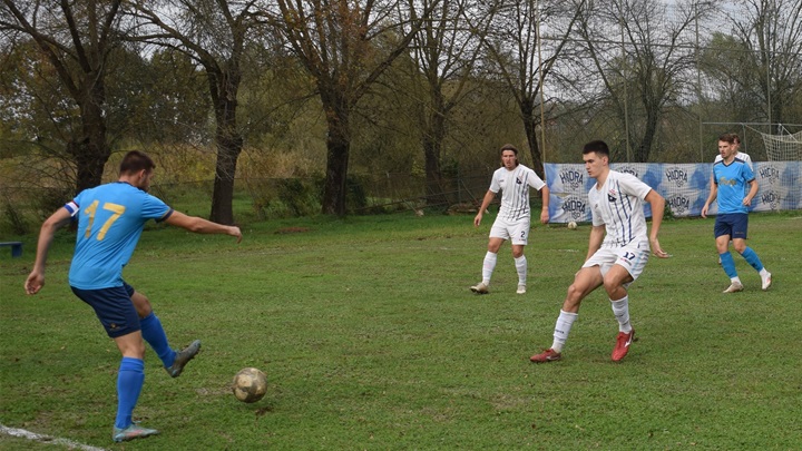 tondach - polet 02.JPG