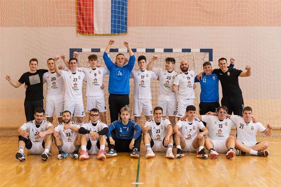 Bedekovčini plus deset protiv Sloge