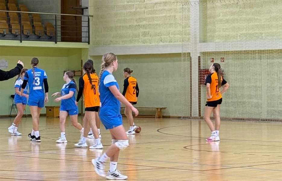 RK Zagorec KR U 16 žene 04 10 3.jpeg