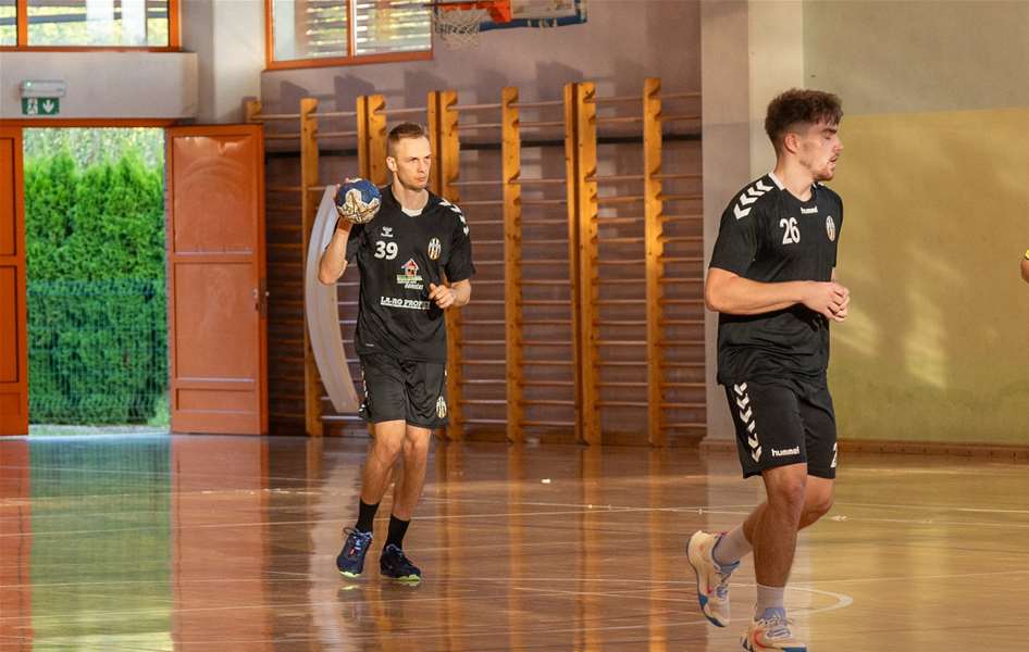 SPORT 10.10._RUKOMET MUŠKI 3. HRL SREDIŠTE  PRVI PORAZ BEDEKOVČINE .jpg