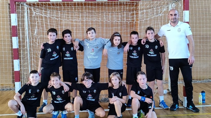 SPORT 31.10._RUKOMET MLAĐE KATEGORIJE SVE TRI POBJEDE BEDEKOVČINE   RK Bedekovčina U-11 .jpg